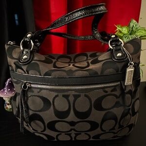 COACH POPPY Metallic Signature Sateen Glam Tote in Great Pre-Owned Condition!